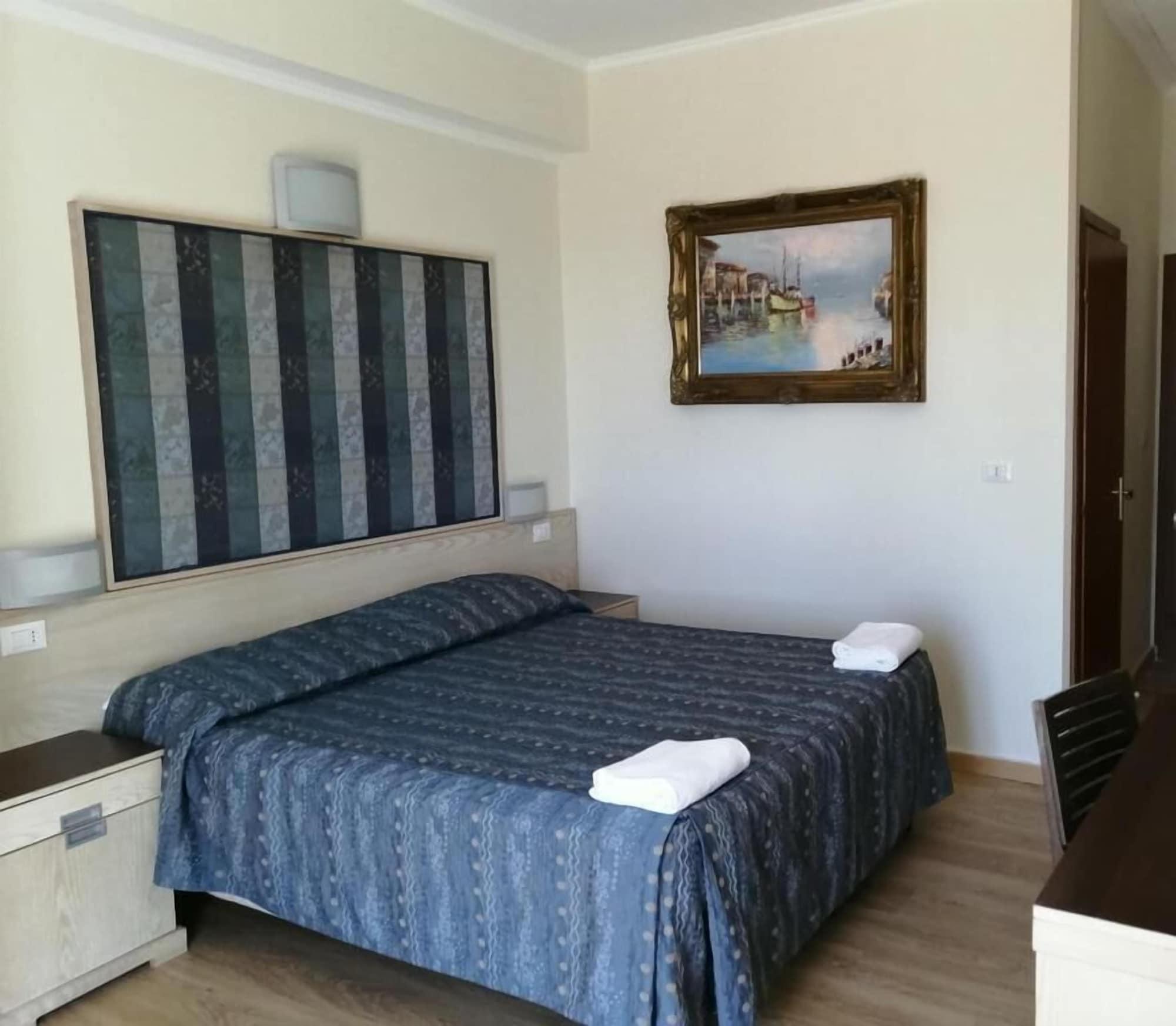 Hotel Chopin 3*